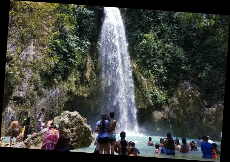 Inambakan Falls