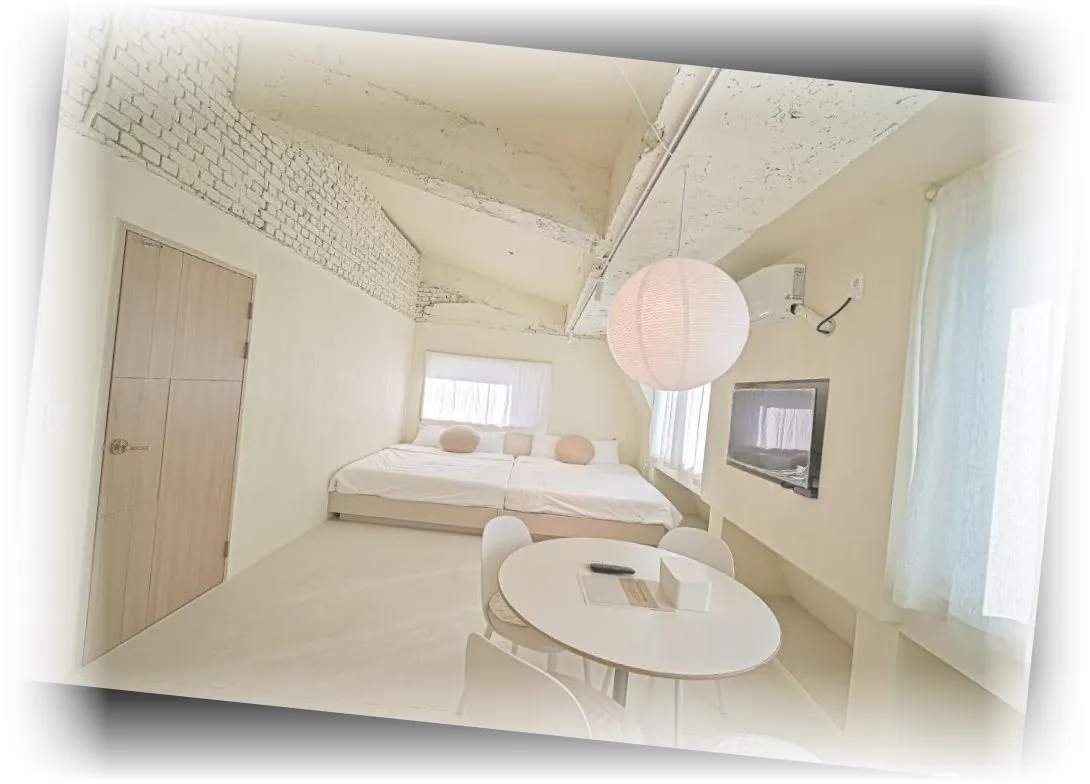 IN_STAY________image_2.webp